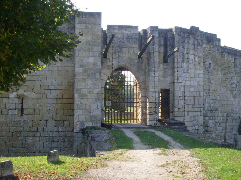 Le château (XIV-XV-XVII)